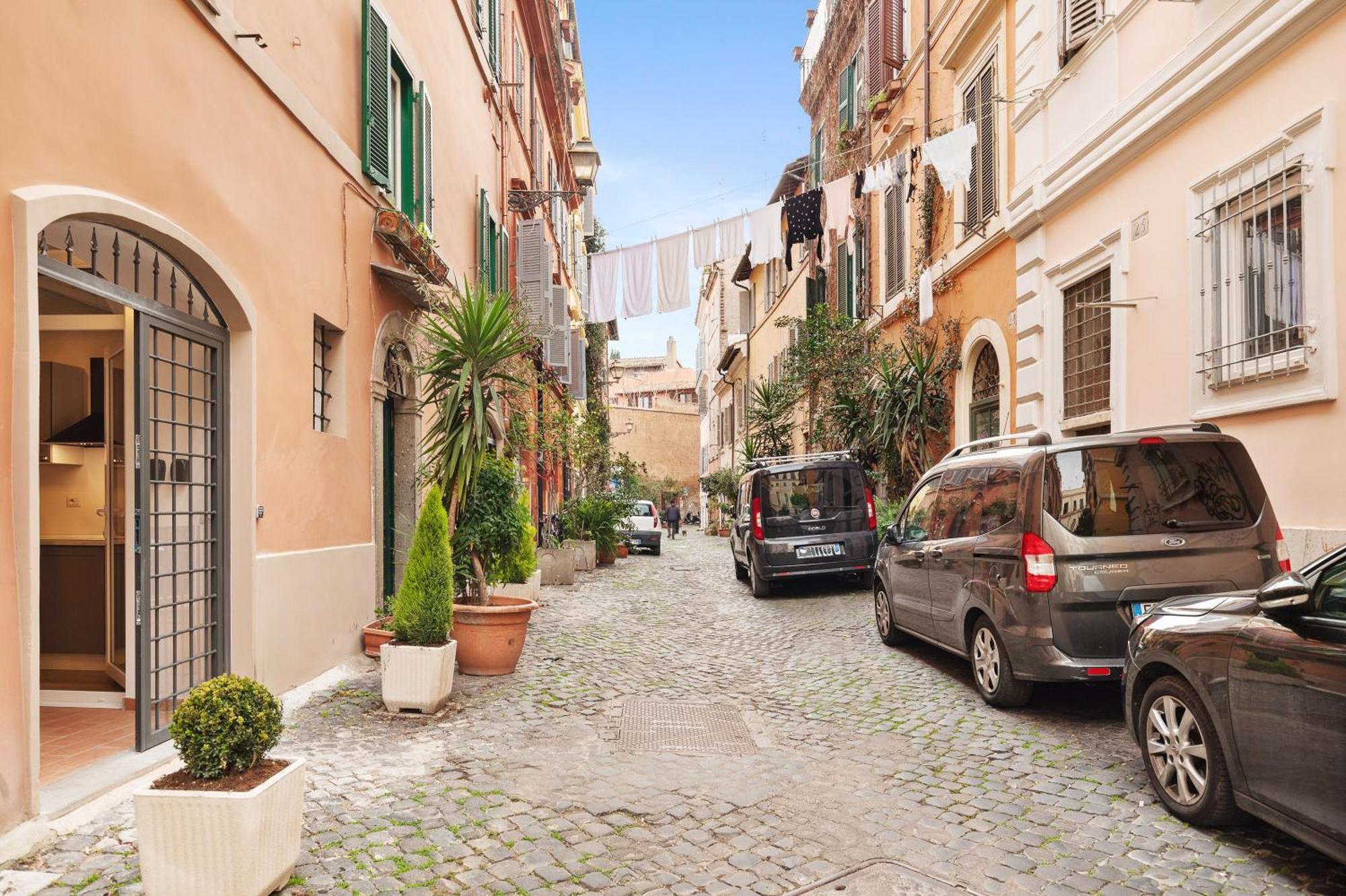 Leopardo Boutique Apartment In Trastevere โรม ภายนอก รูปภาพ