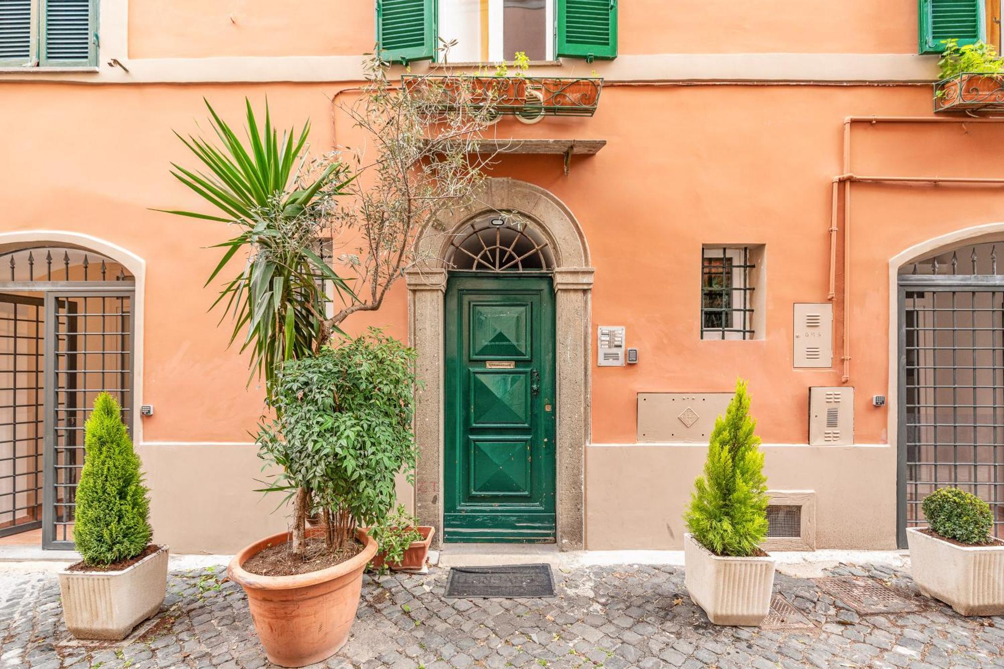 Leopardo Boutique Apartment In Trastevere โรม ภายนอก รูปภาพ