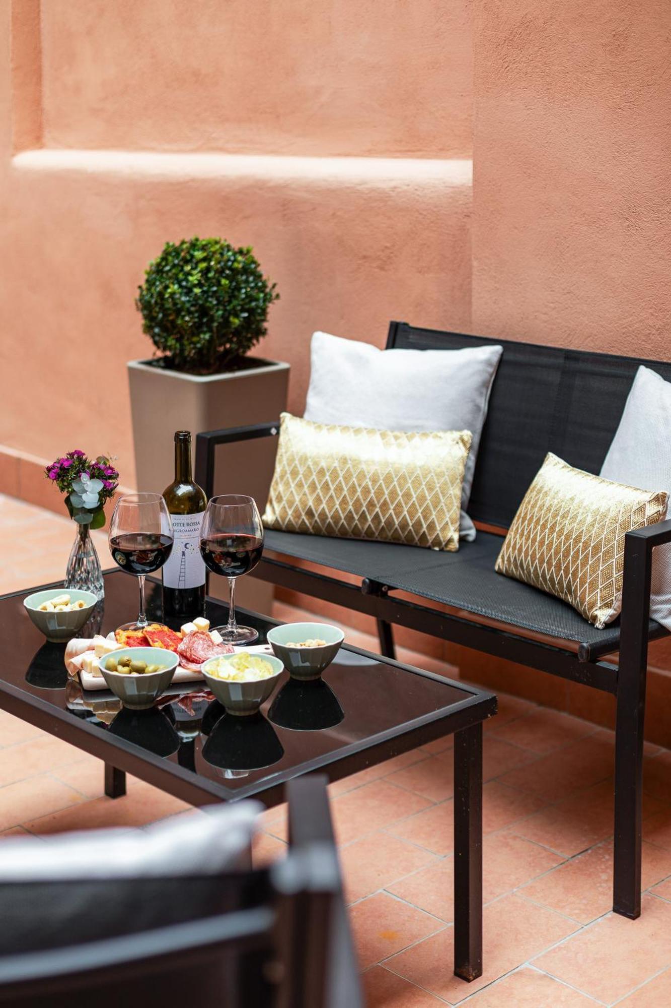 Leopardo Boutique Apartment In Trastevere โรม ภายนอก รูปภาพ