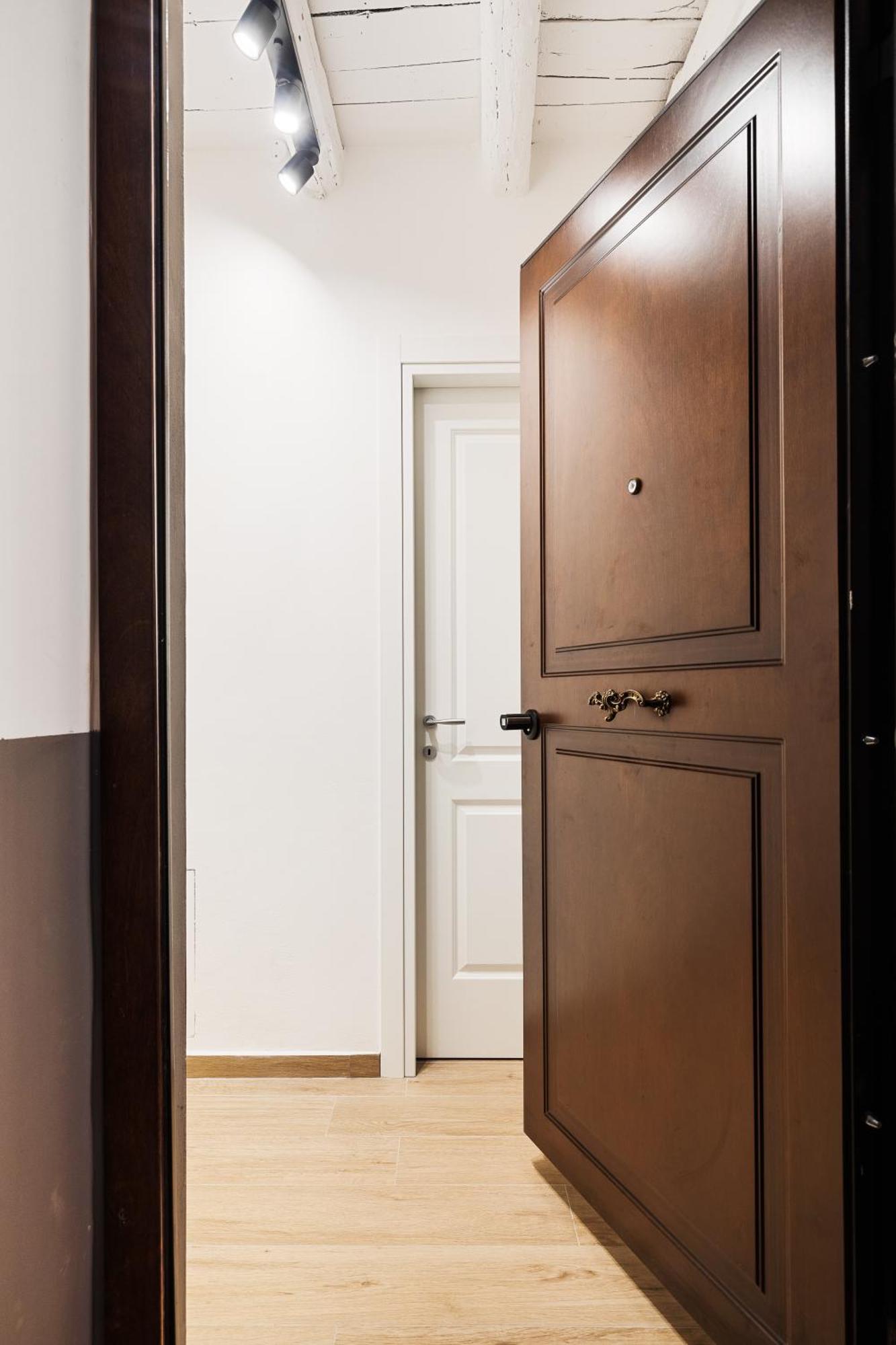 Leopardo Boutique Apartment In Trastevere โรม ภายนอก รูปภาพ